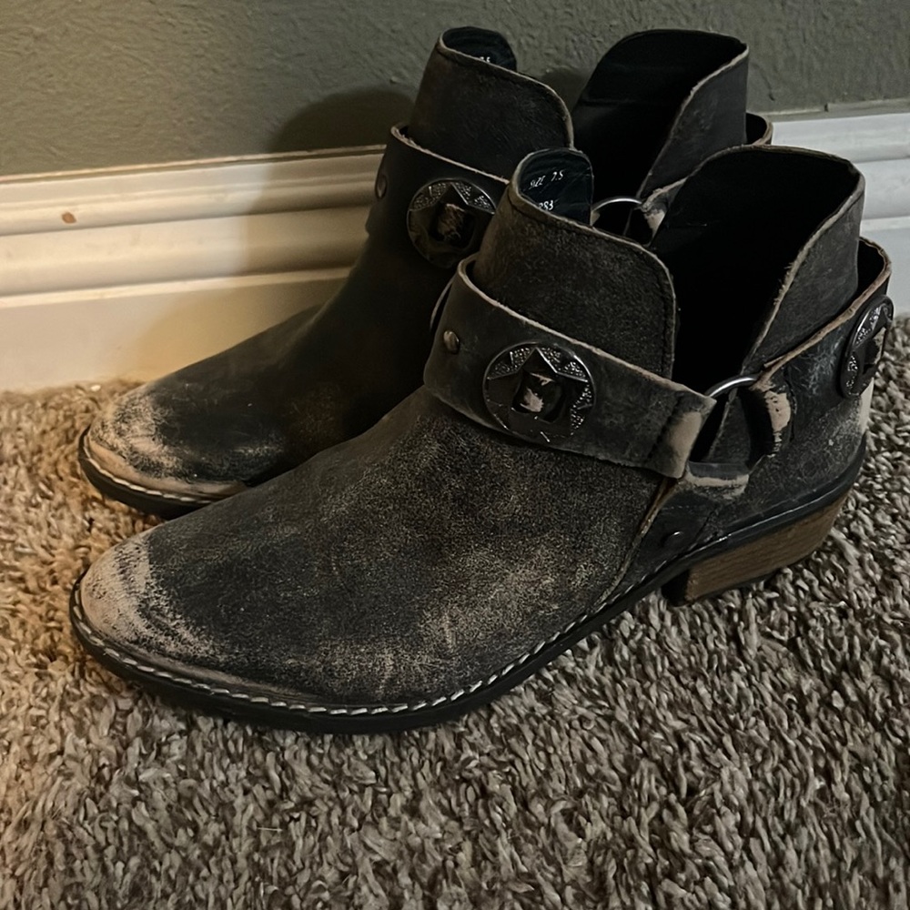 Chinese laundry western booties